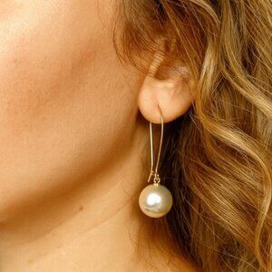 “Brianna” Pearl drop hoop earrings